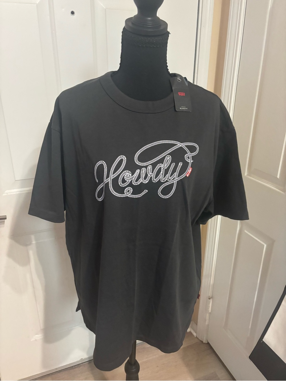 Levi's Black 'Howdy' Rope Script Graphic Tee
